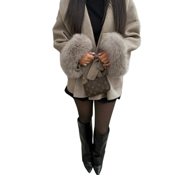 Woolcat™ – Manteau Élégant avec Détails en Fausse Fourrure