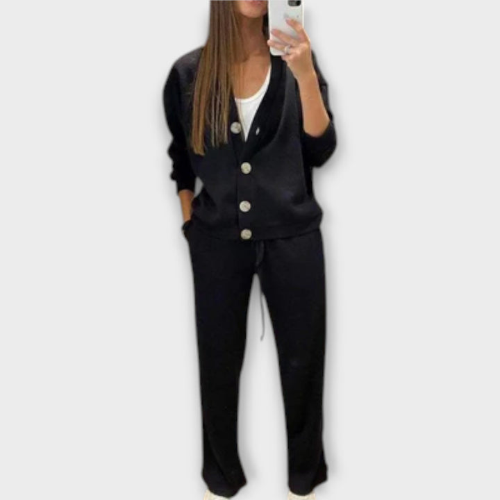Chantal – Ensemble Cardigan & Pantalon