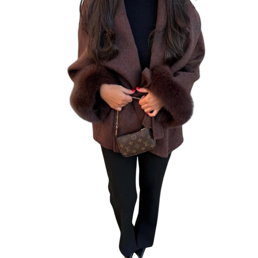 Woolcat™ – Manteau Élégant avec Détails en Fausse Fourrure